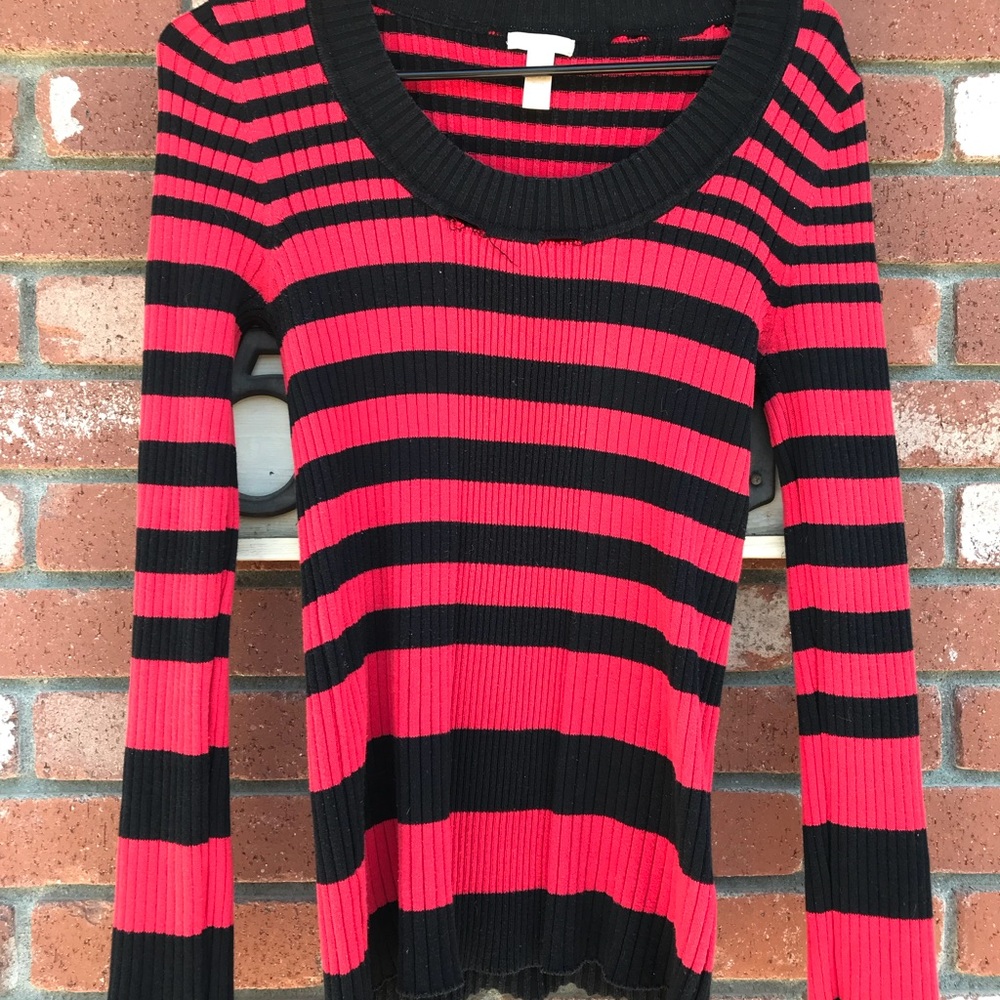 Black Red stripped sweater